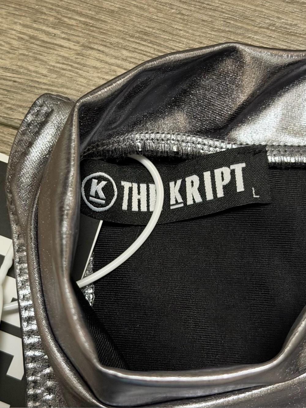 The Kript Silver Metallic Bodysuit Sleeveless High Neck Size Large NWT - Picture 5 of 8